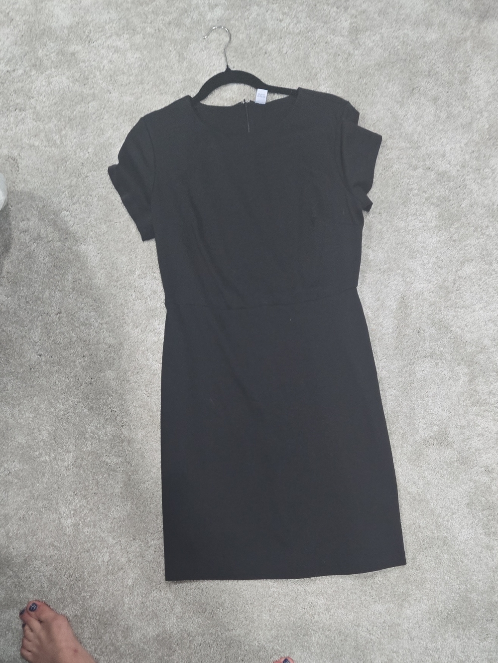 Old Navy Black Short-Sleeve Midi Sheath Dress